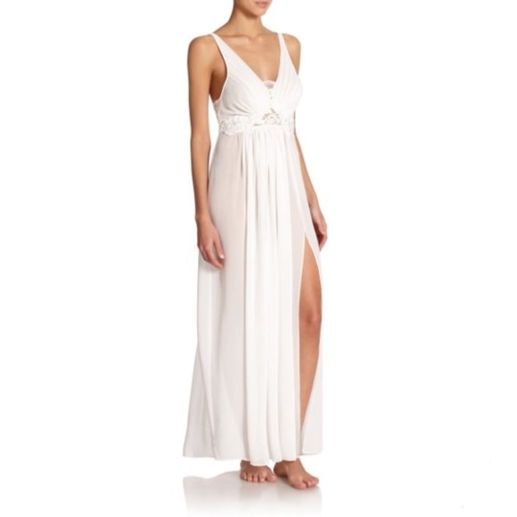 Neiman Marcus Jonquil ivory ELENA night gownM